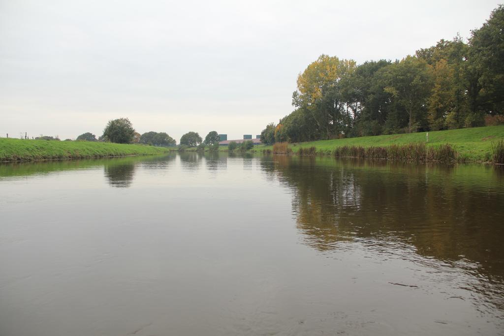 Op De Borgh Villa Laar Bagian luar foto